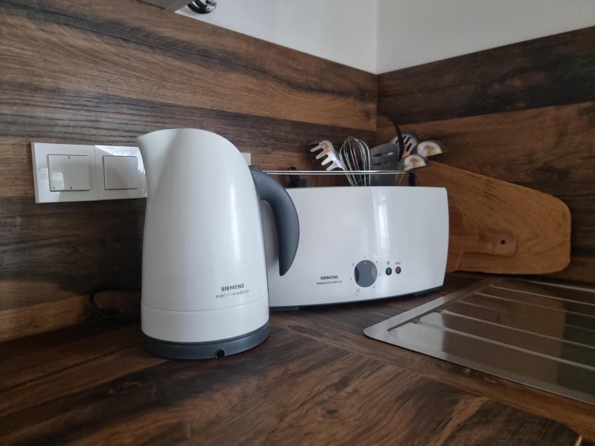 Luxusni Apartman S Krbem - Kunraticke Svycarsko Kunratice  المظهر الخارجي الصورة