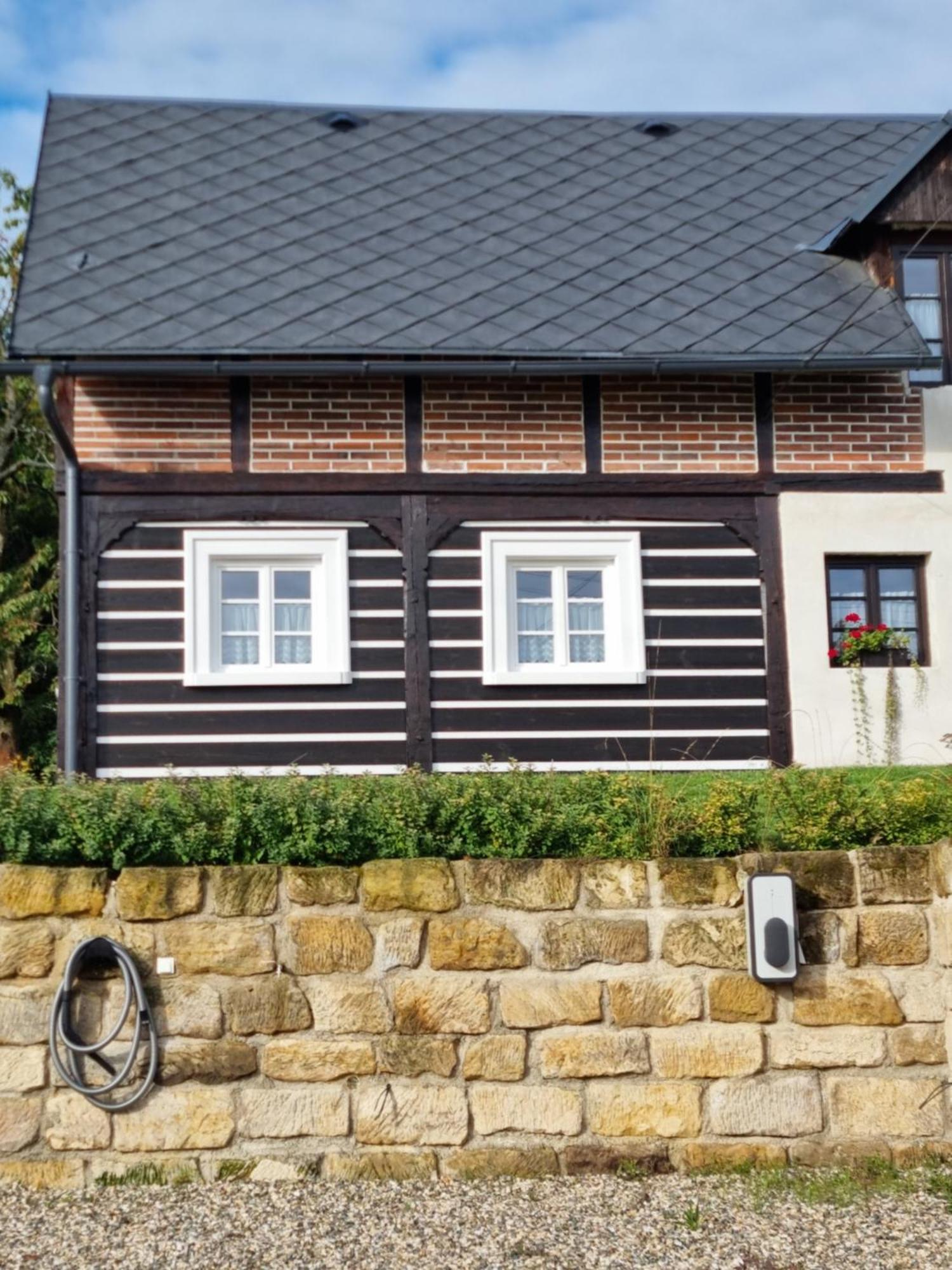 Luxusni Apartman S Krbem - Kunraticke Svycarsko Kunratice  المظهر الخارجي الصورة